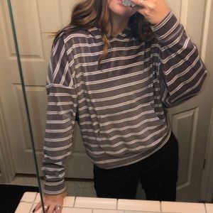 American Eagle grey and white stripped hoodie